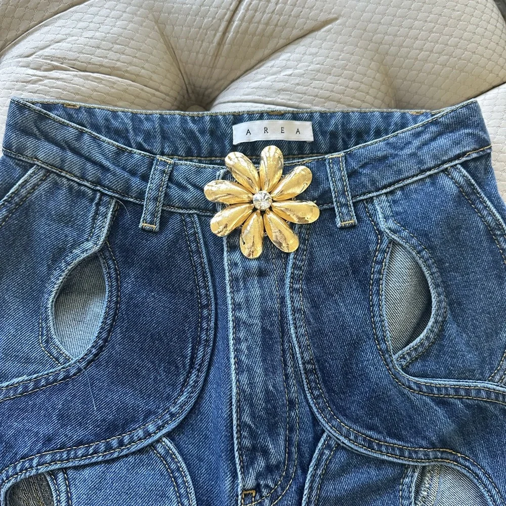 AREA Rope Cutout Jeans with Gold Flower Buckle - Picture 3 of 7